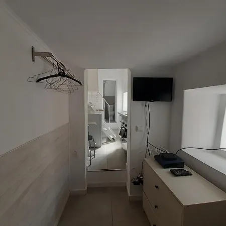 Cozy Flat Downtown Intendente And Graca 아파트 리스본